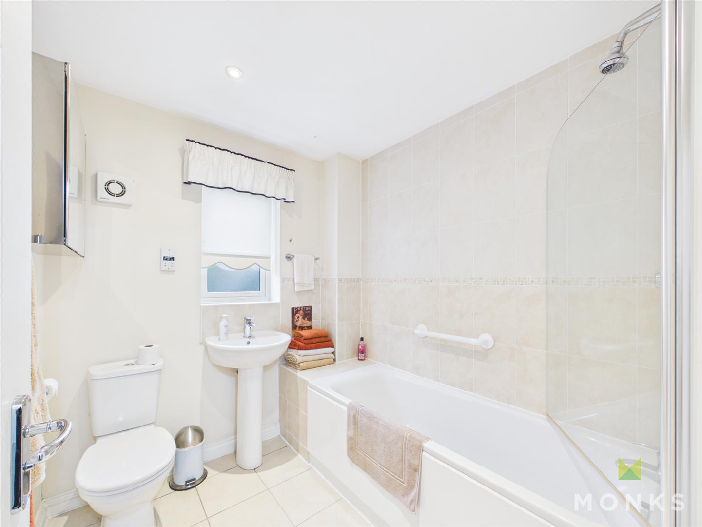 110 Welsh Walls, Oswestry, SY11 1RW For Sale